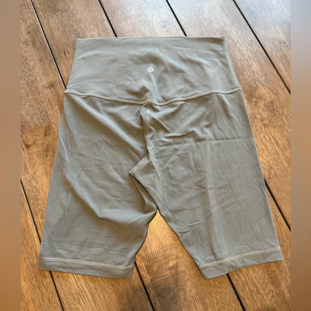 Lululemon Align Shorts SHR - Picture 2 of 5